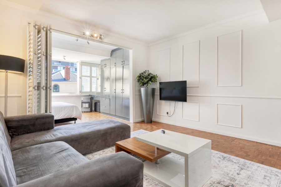 1 Bedroom Property for Sale in Green Point Western Cape
